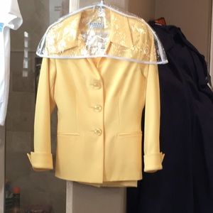 2 PC Yellow Suit Size 4